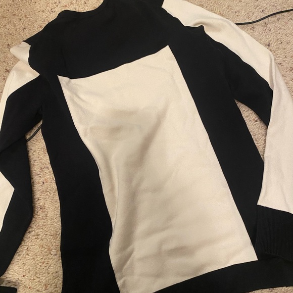 ETC. Sweater - Picture 3 of 4